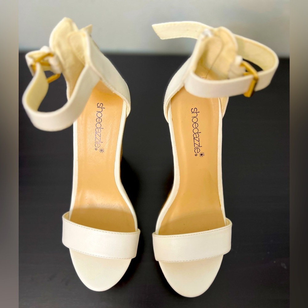 White Shoe Dazzle with gold cork wedge sandals 👡 👡